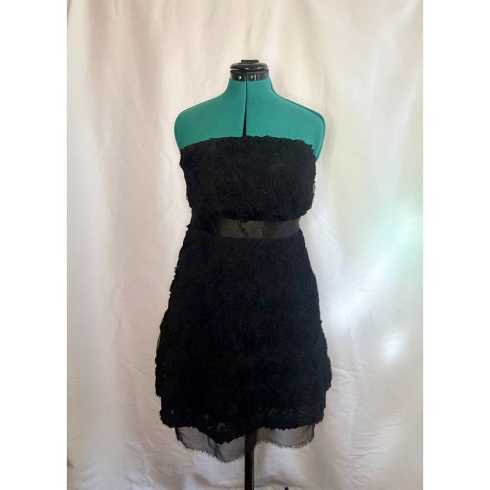 Forever 21 black rosette strapless mini dress